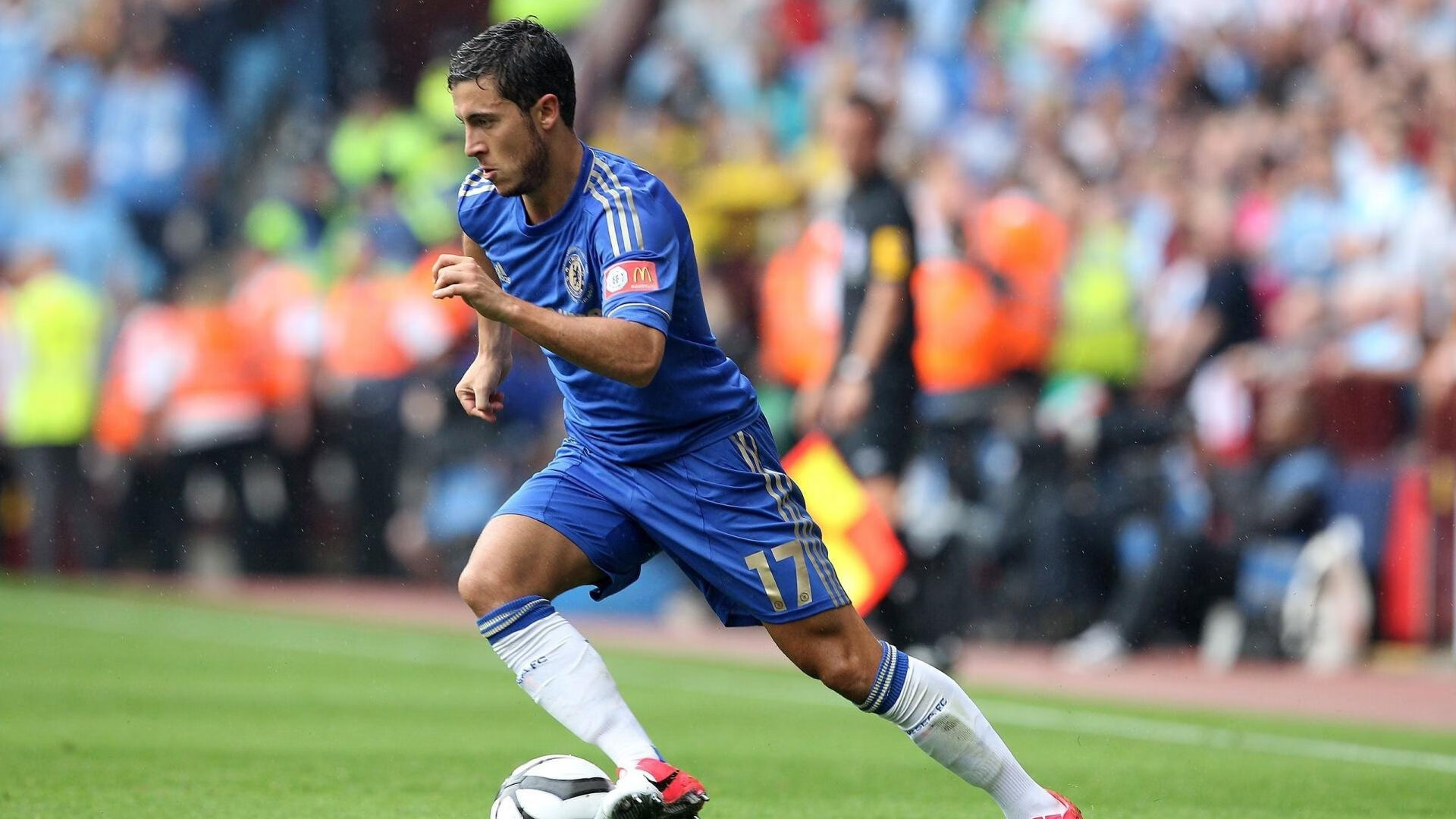 拉文突破上篮连得八分公牛反超比分，公牛队的拉文是扣篮王吗